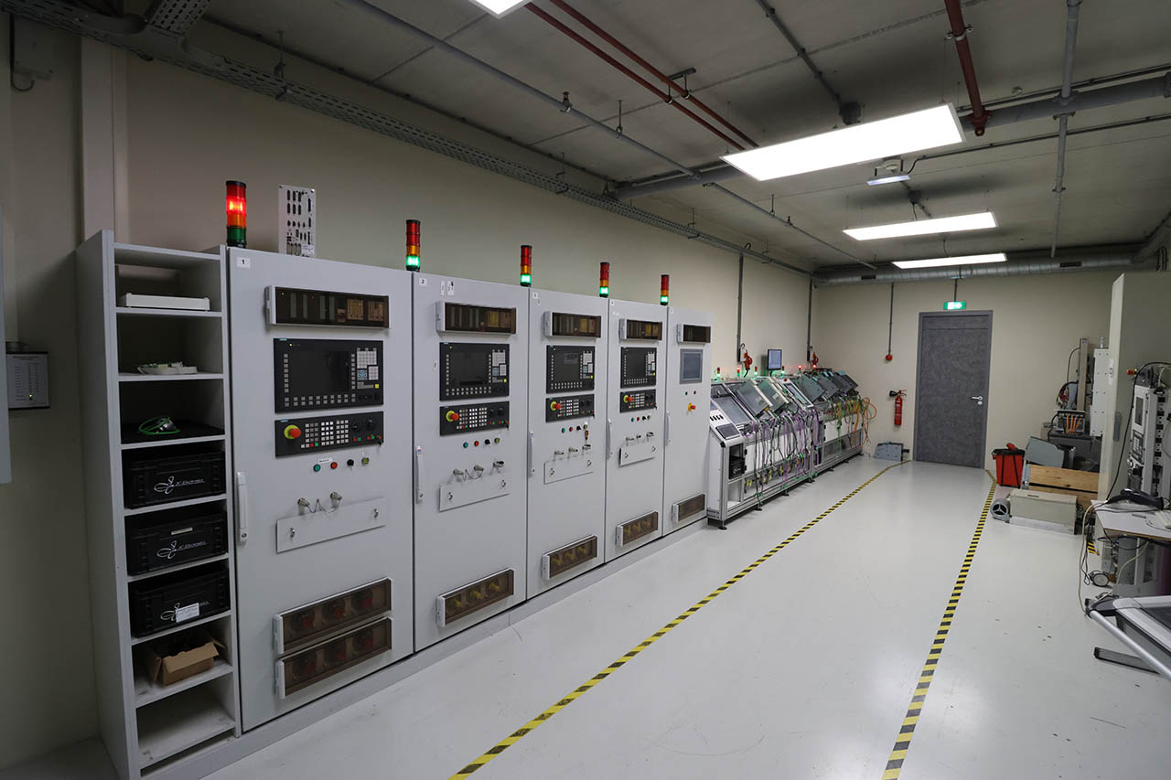 JC-Electronics in "How it's done plus"